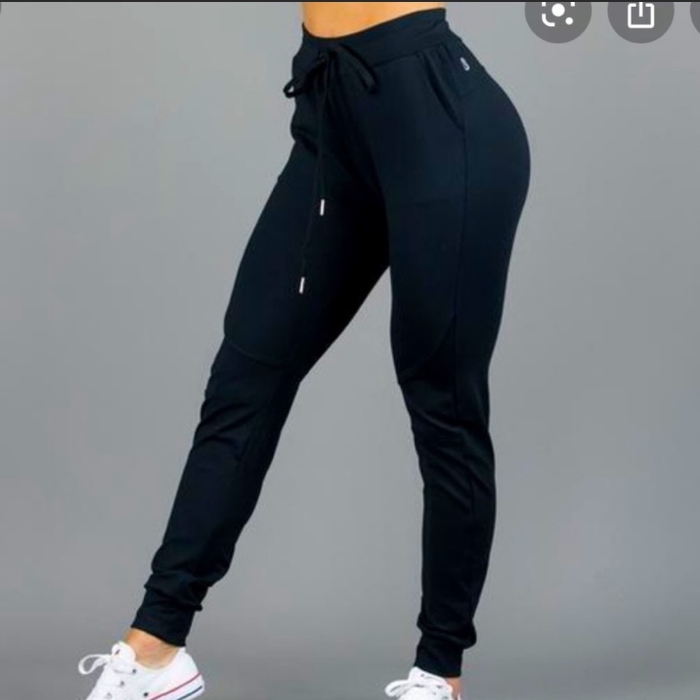 Buffbunny black joggers